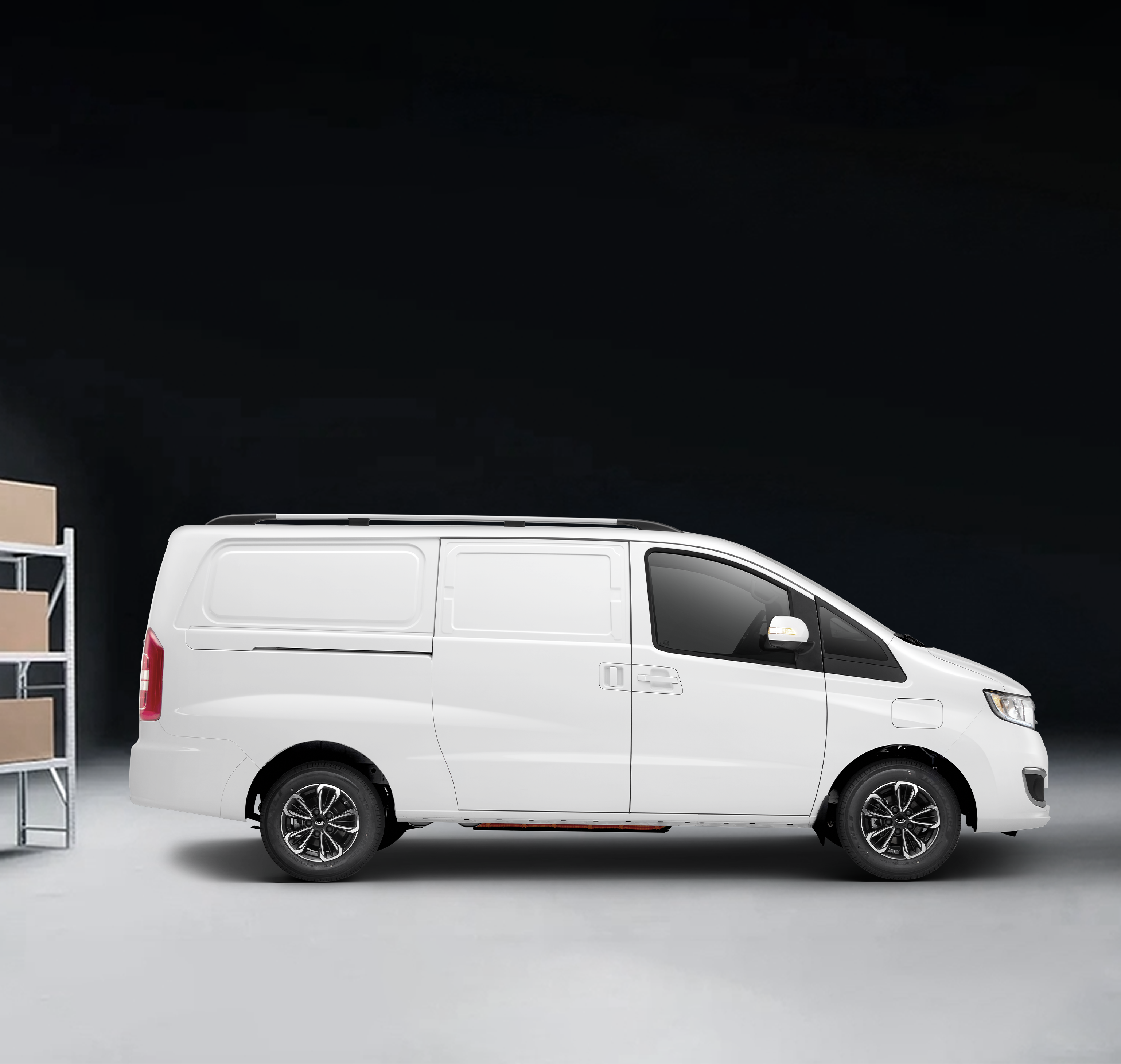 JAC M3EV exterior view 1