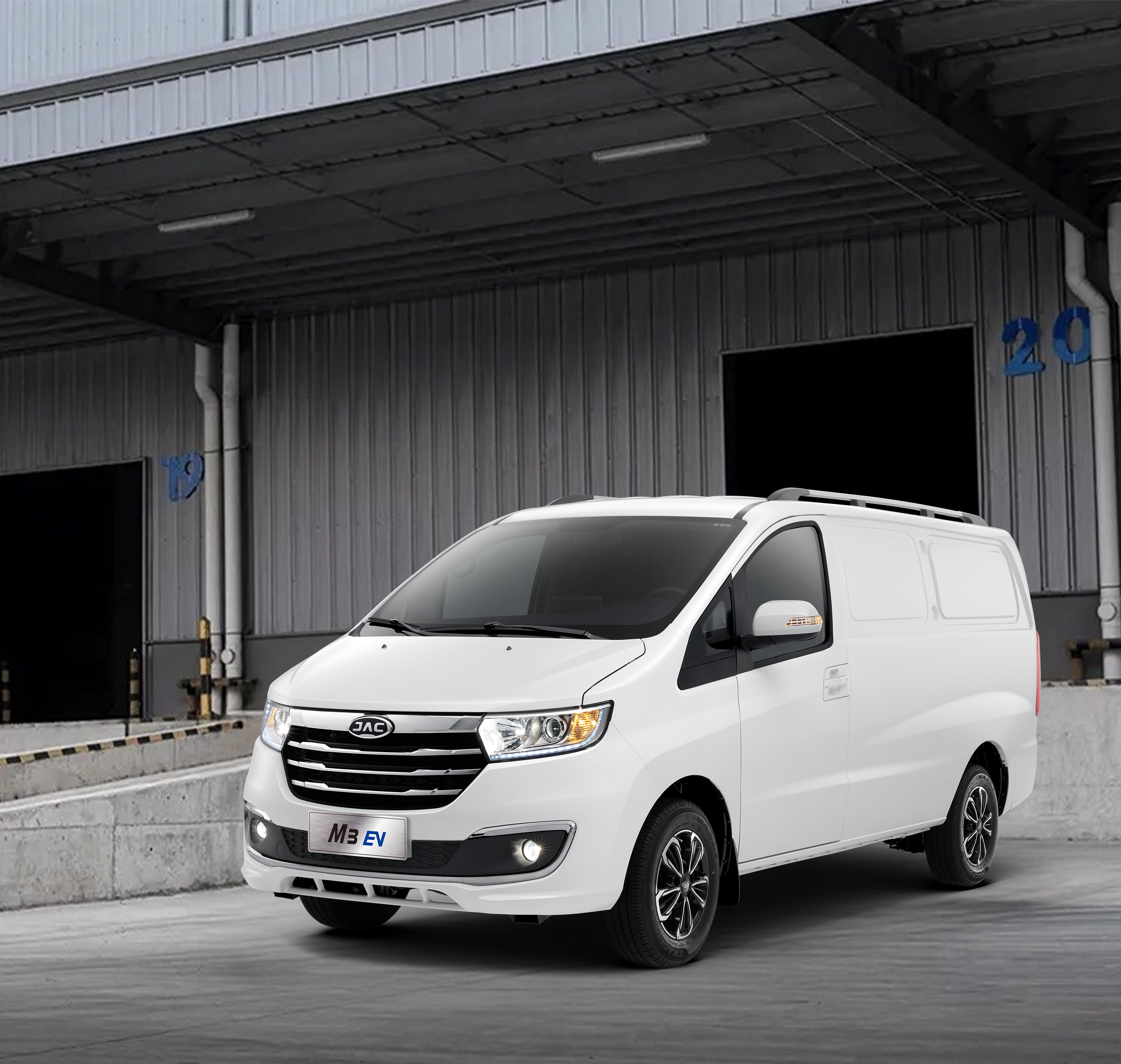 Vue avant JAC M3EV